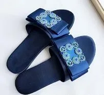 High Quality New Women Pantufa  Outdoor Beach Slipper Flip Flops For Woman Bowtie 5 Color Ladies Leisure NonSlip Shoes  Slides