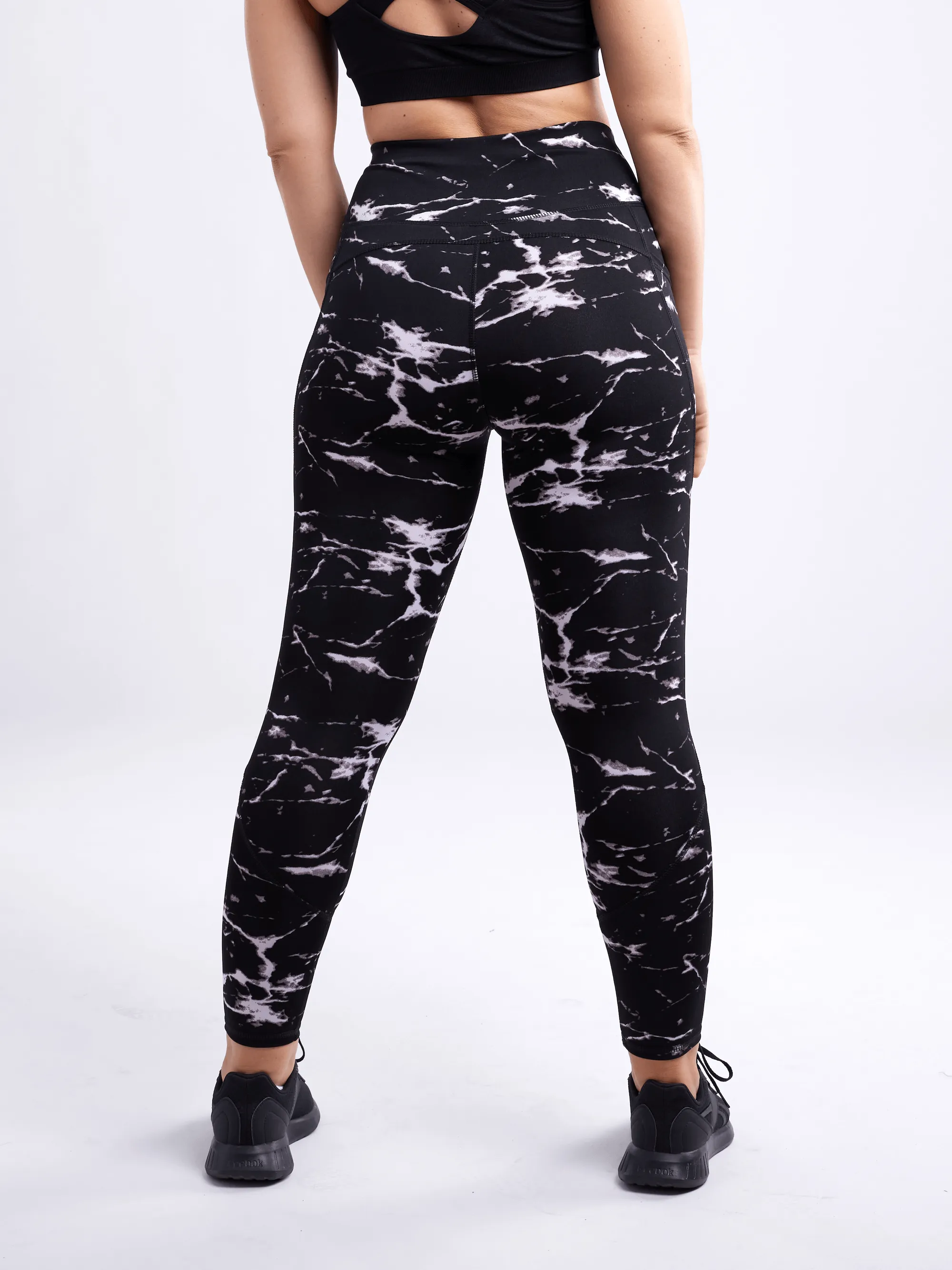 High-Waisted Classic Gym Leggings with Side Pockets