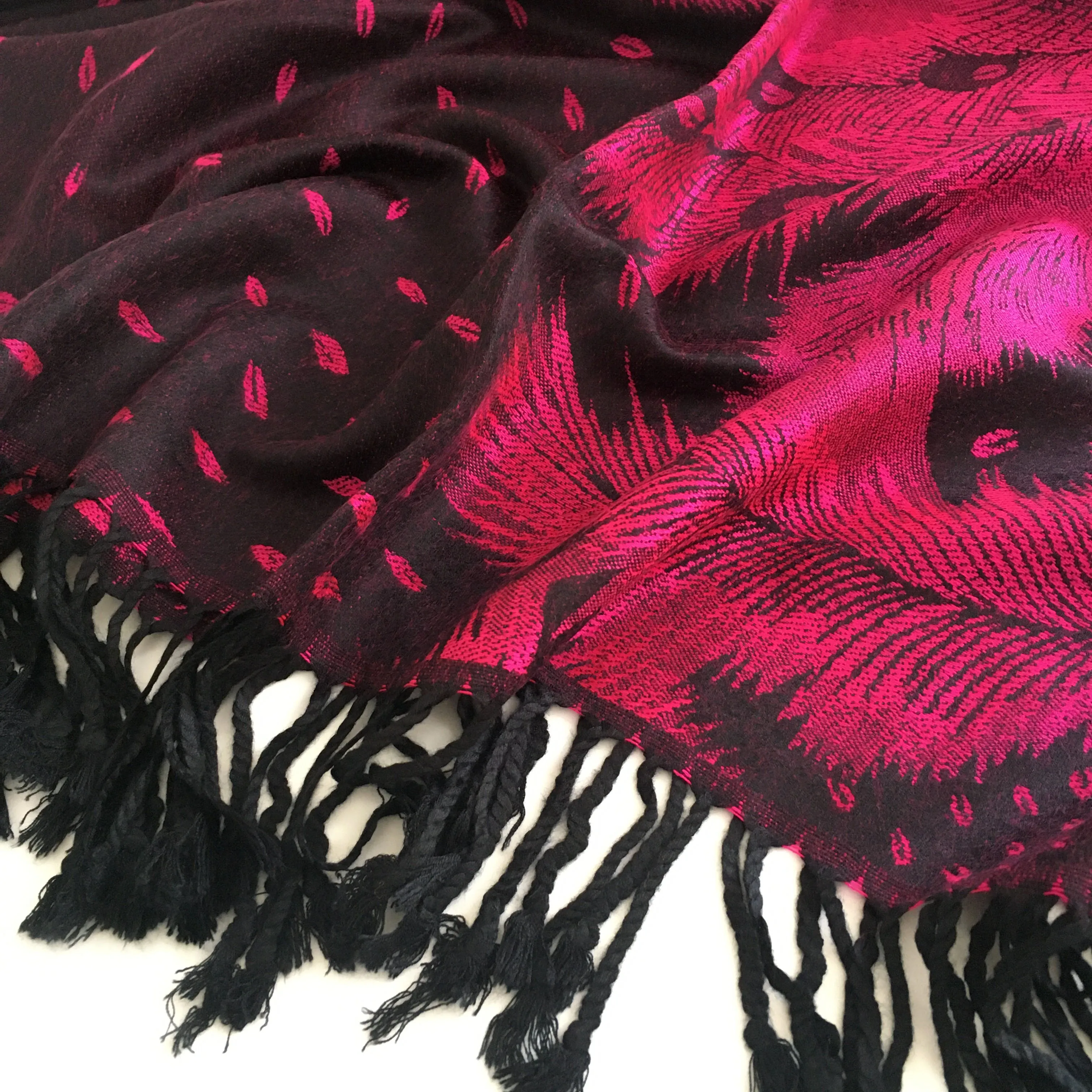 LARGE BLACK FEATHER AND LEAF PRINT REVERSIBLE PASHMINA SHAWL SCARF