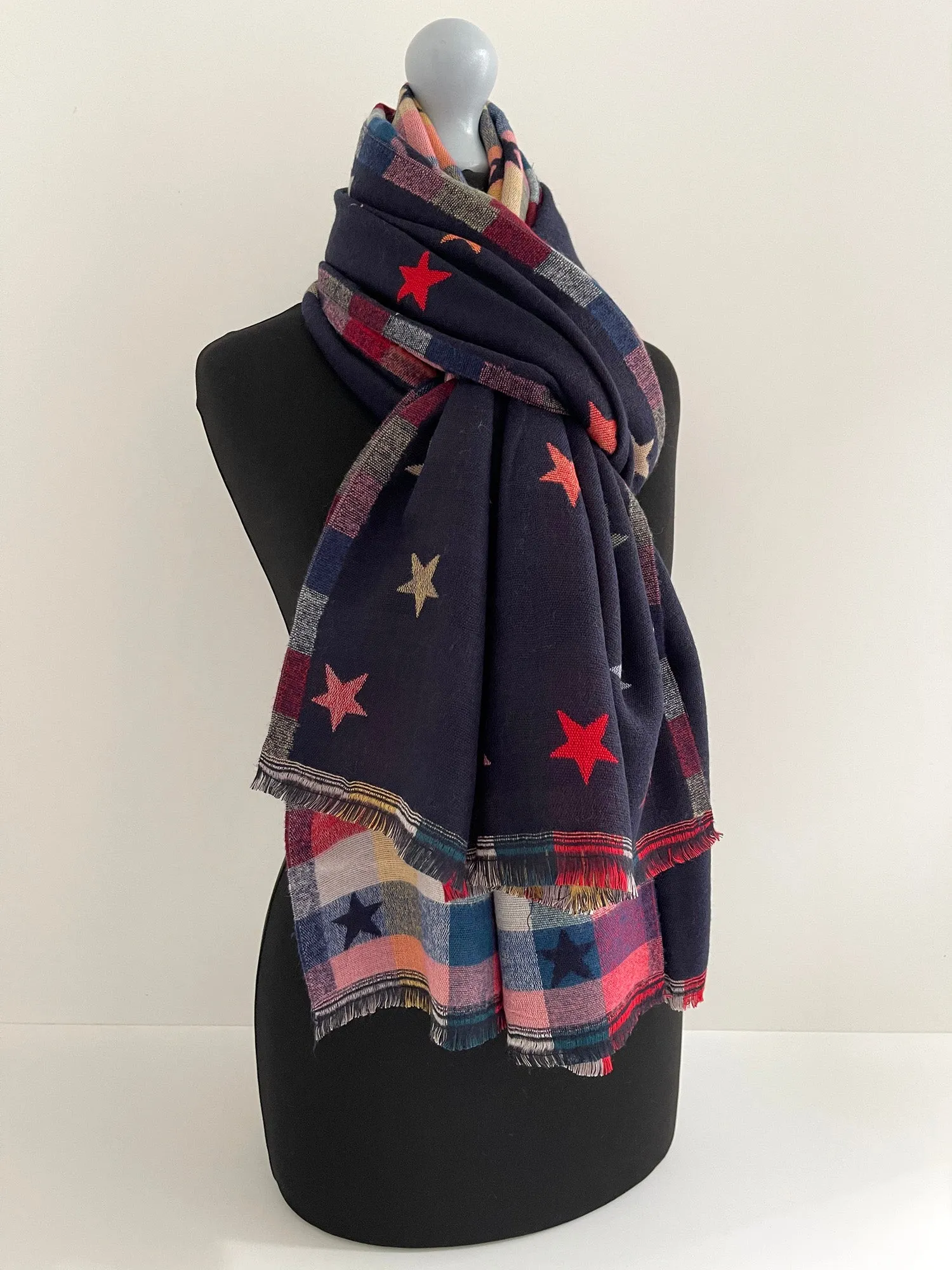 LARGE NAVY BLUE STAR PRINT REVERSIBLE WINTER SHAWL BLANKET SCARF