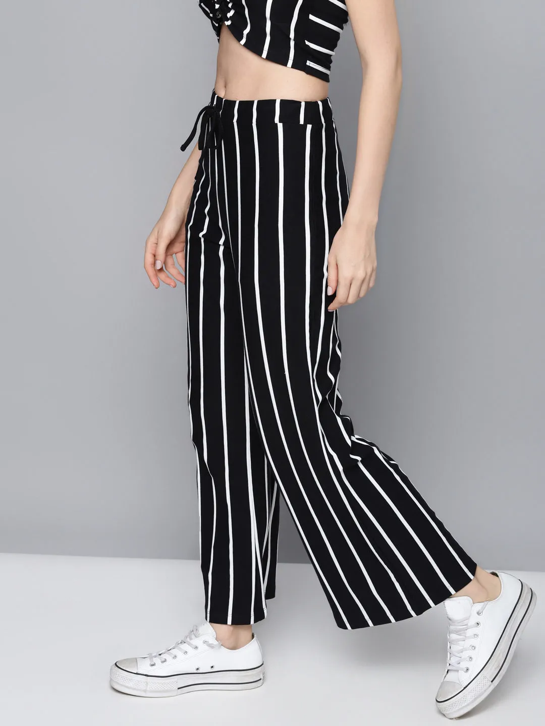 Women Black Stripes Drawstring Wide Leg Pants